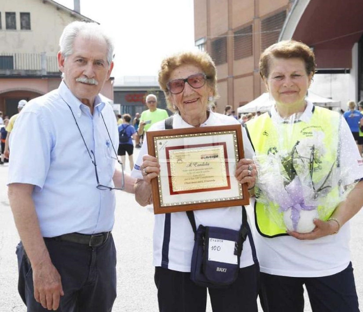 Nonna Candida Uderzo 100 anni rinnovo patente