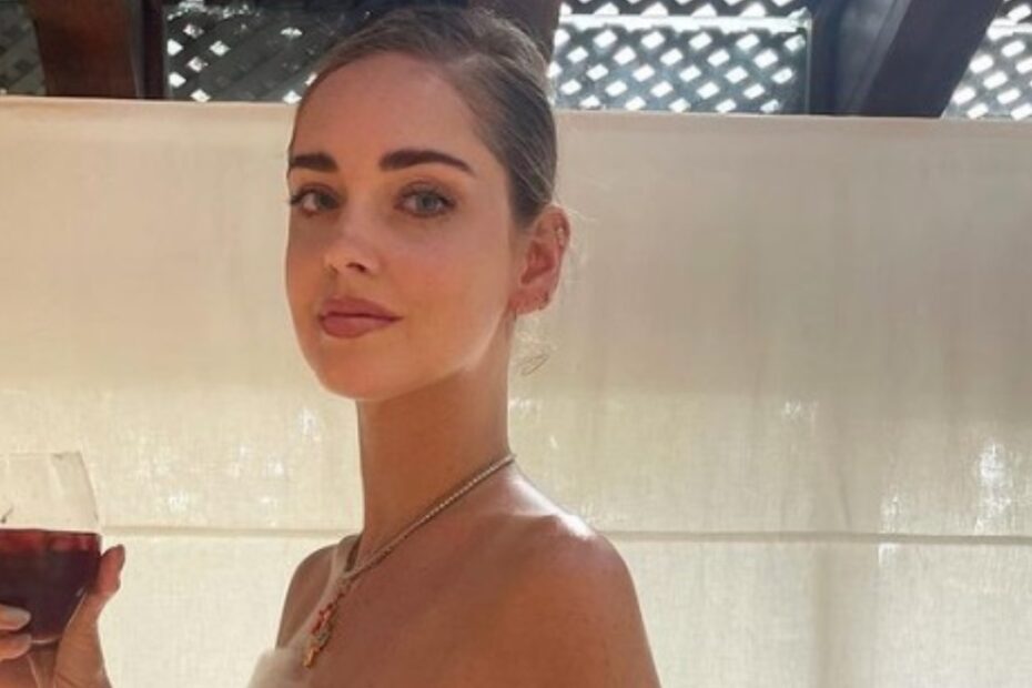 chiara ferragni completamente nuda