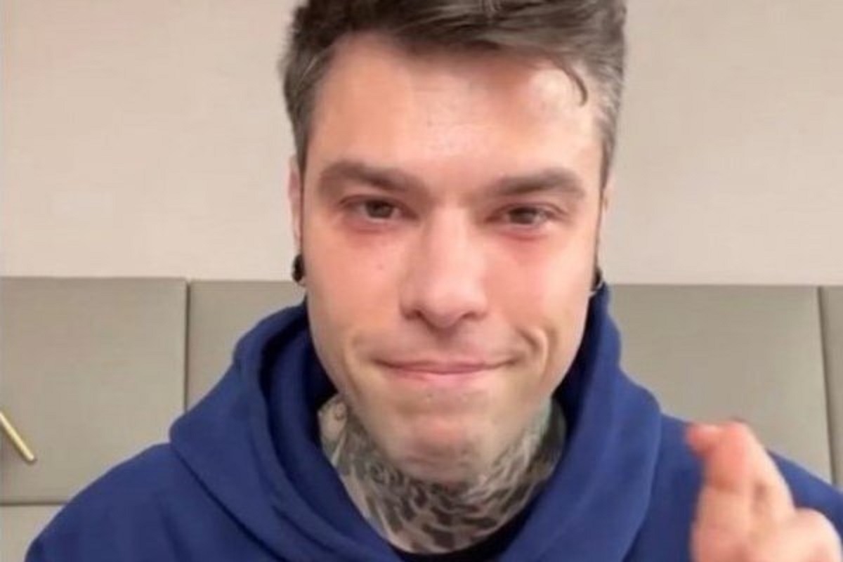 Fedez annuncio malattia tumore lacrime gioia