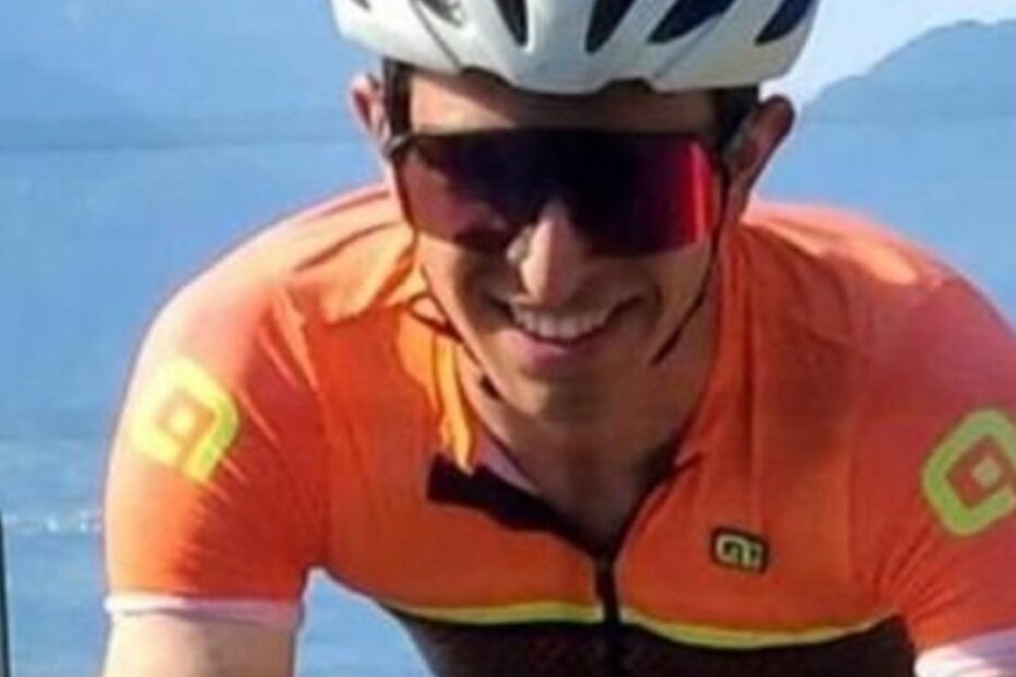 ciclista perde controllo muore 18 anni