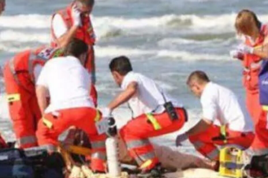 choc spiaggia turista morto lettino
