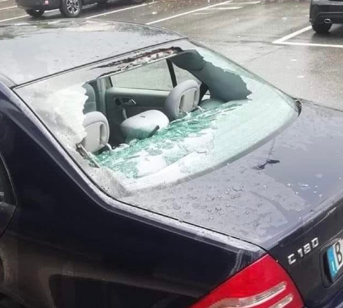 Violenta grandinata a Saluzzo, alberi caduti e danni 