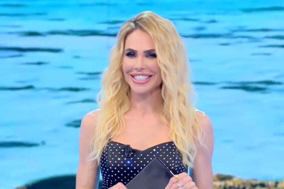 Ilary Blasi Foto Lato B
