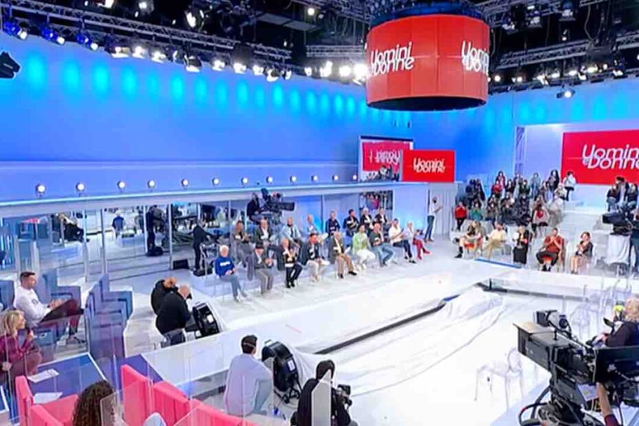 Uomini e Donne Raffaella Mennoia