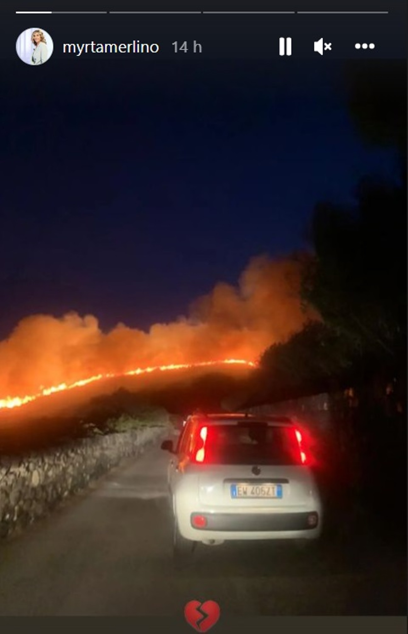 incendio pantelleria vip fiamme