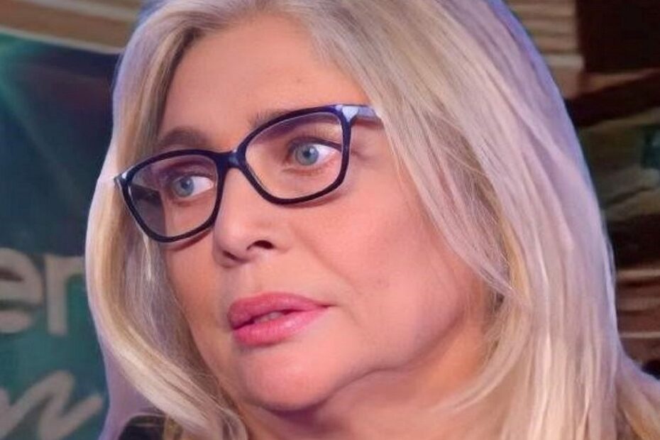 mara venier vacanza finita foto corni