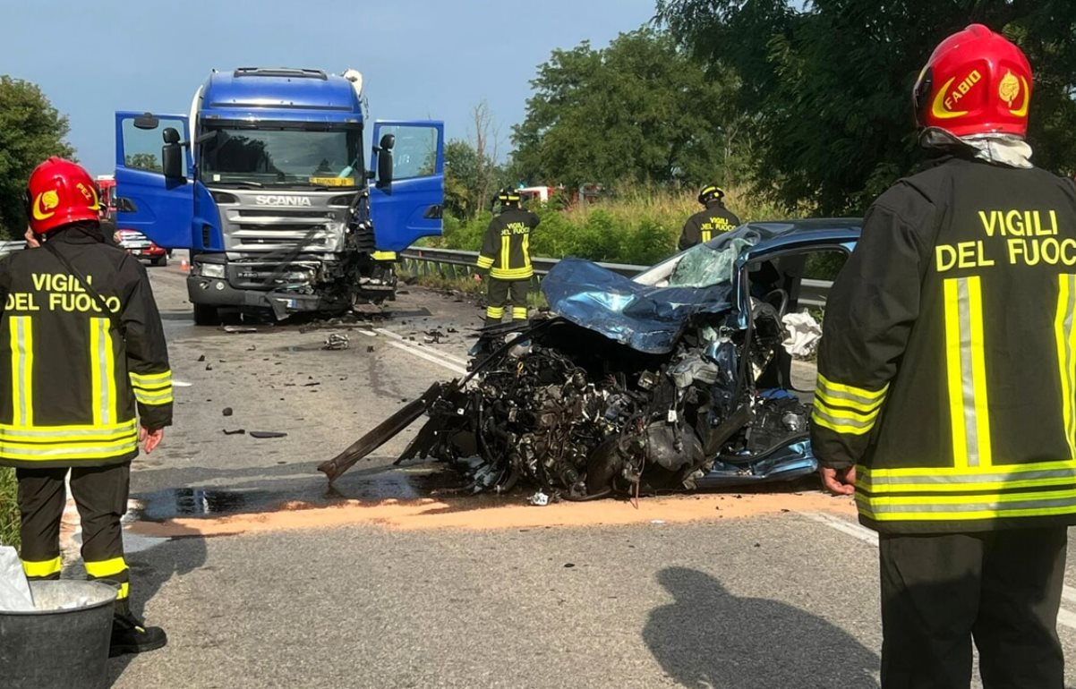 Marco Berini morto incidente schiantato contro tir