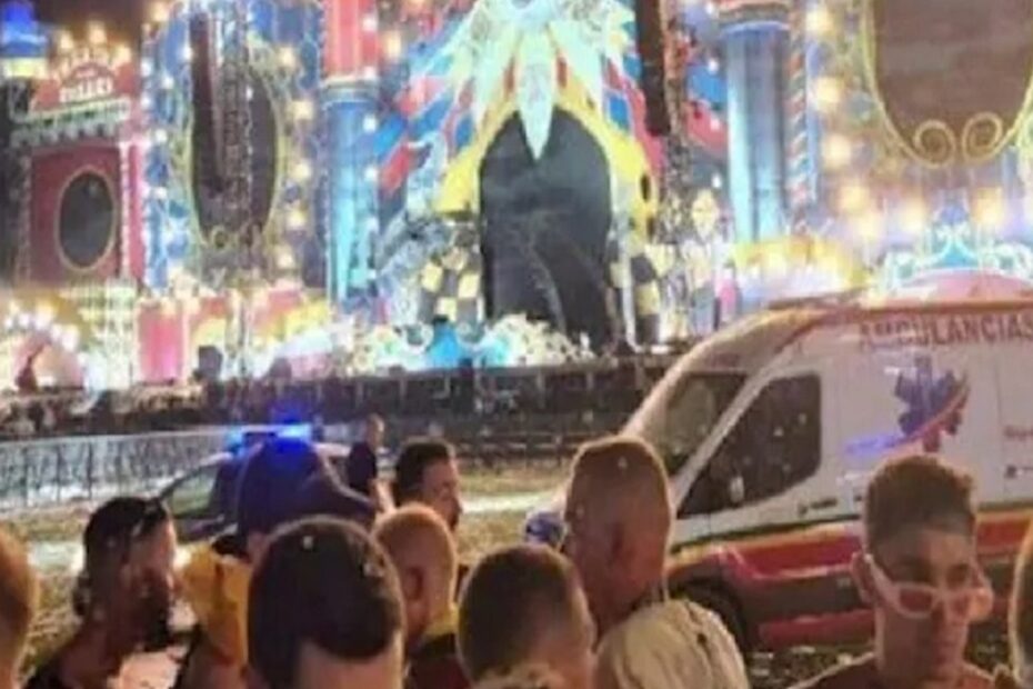 Crolla il palco durante il concerto