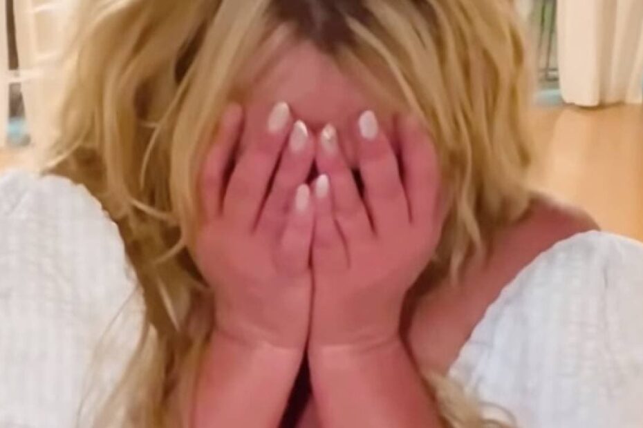Britney Spears Pianto Video