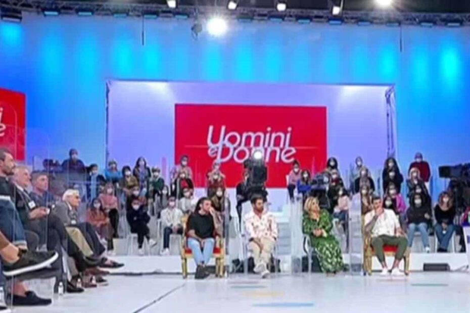 Uomini e Donne Maria De Filippi Scandali