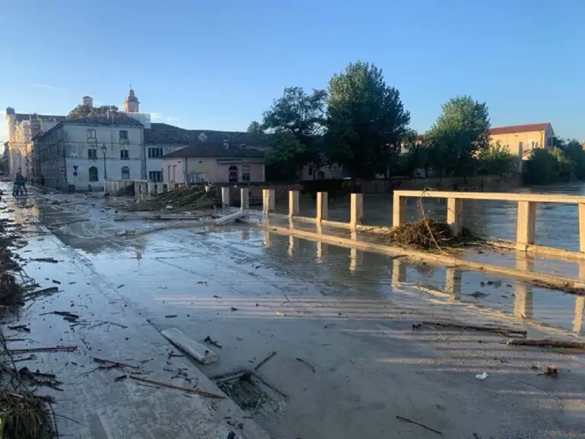 alluvione marche mattia disperso