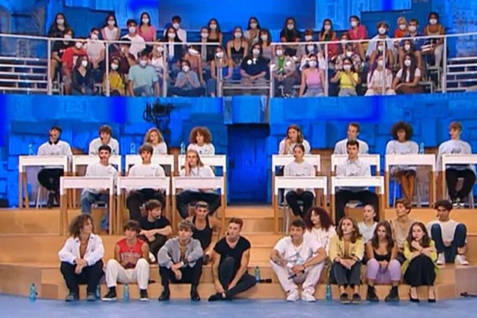 amici 22 maglia sospesa ramon alessandra celentano