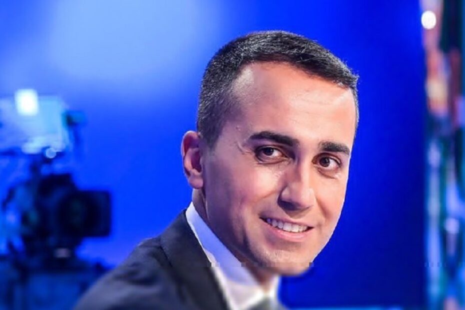Luigi Di Maio pagina sparita Facebook