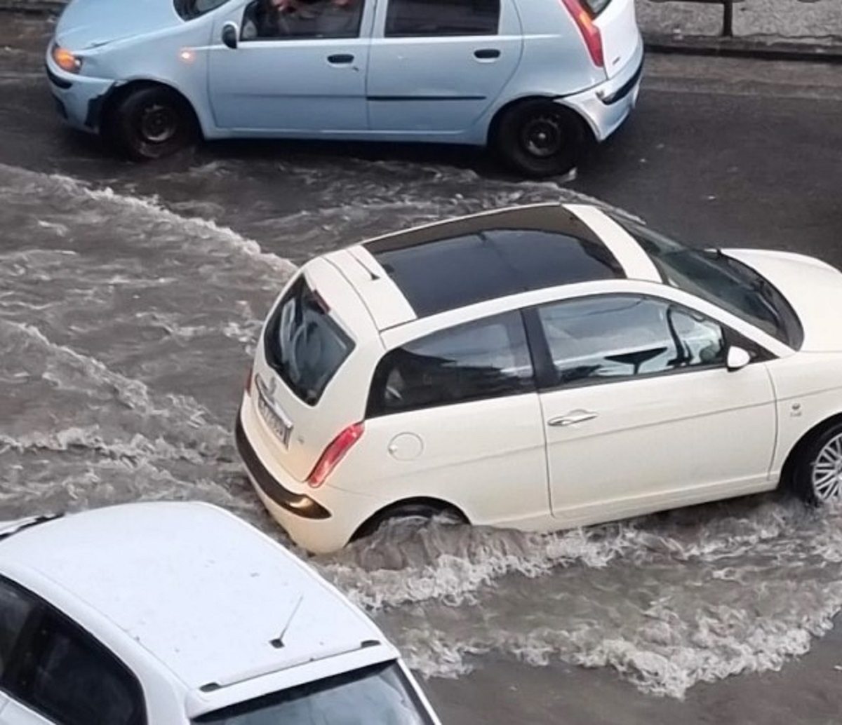 Bomba d'acqua Napoli 