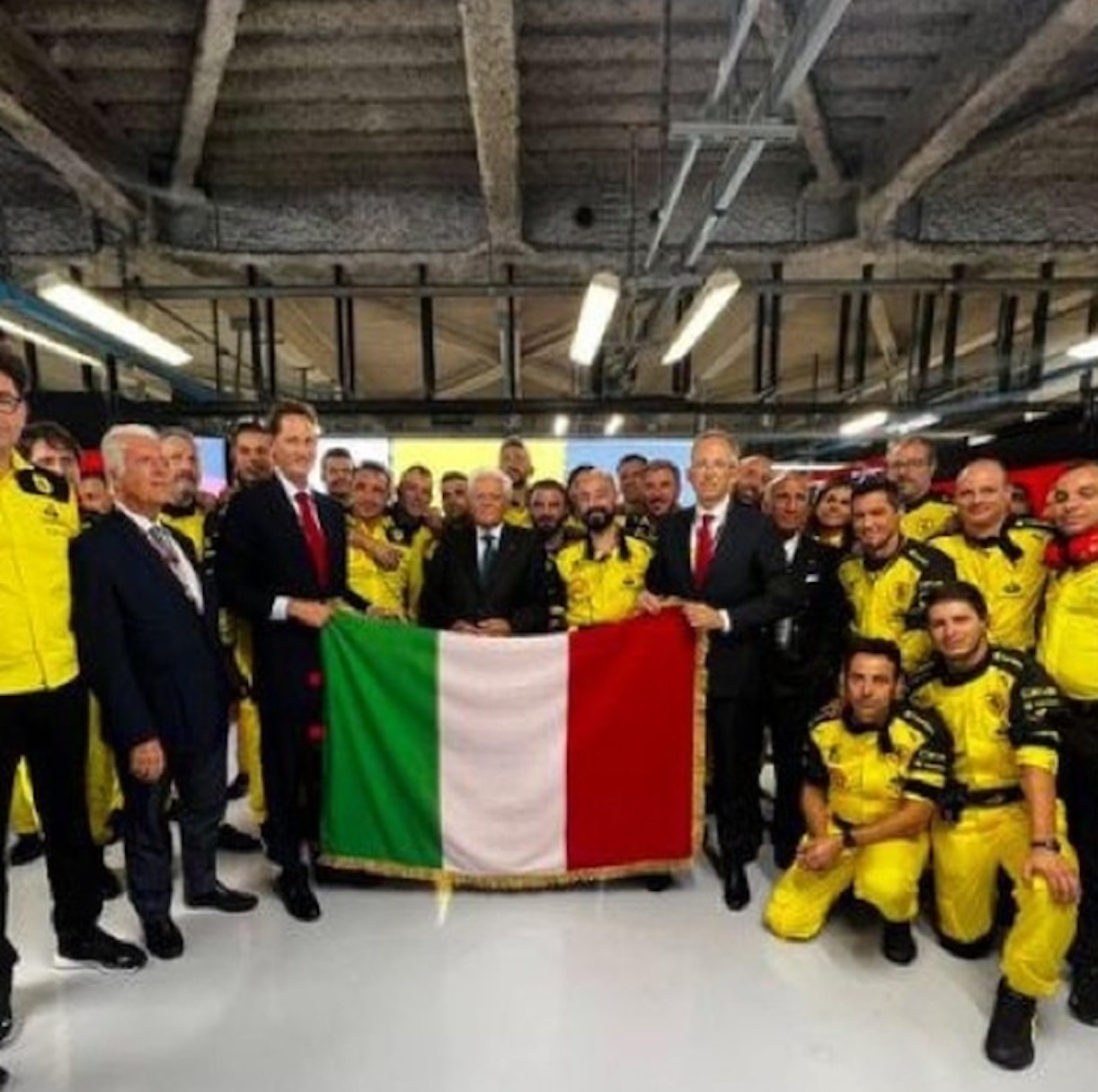 Polemica sulla foto di Mattarella insieme a Fedez e Chiara Ferragni