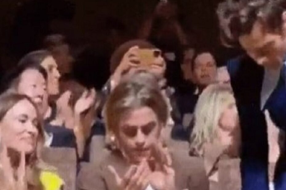 Harry Styles sputa su Chris Pine