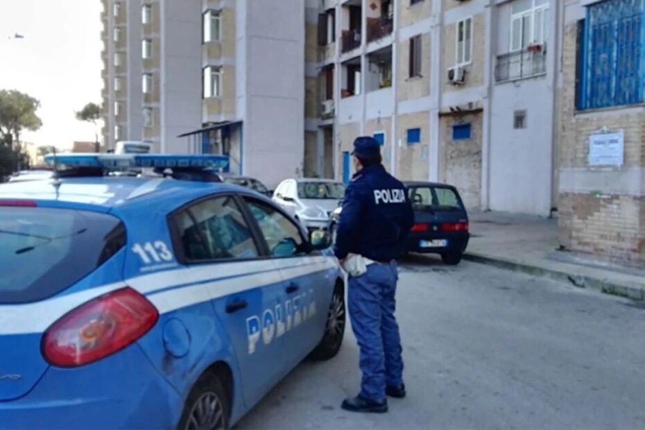 Trovato cadavere a Napoli