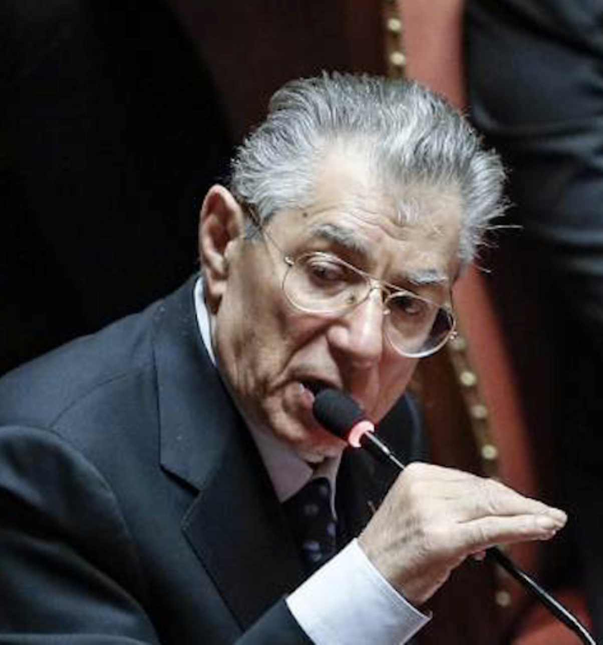 Umberto Bossi fuori dal Parlamento dopo 35 anni