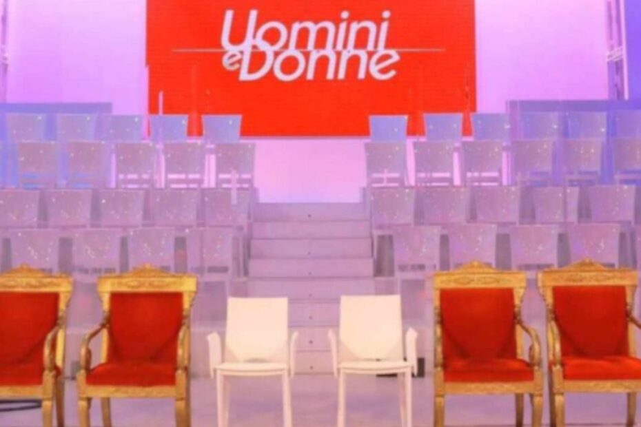 Uomini e Donne Stop Maria De Filippi