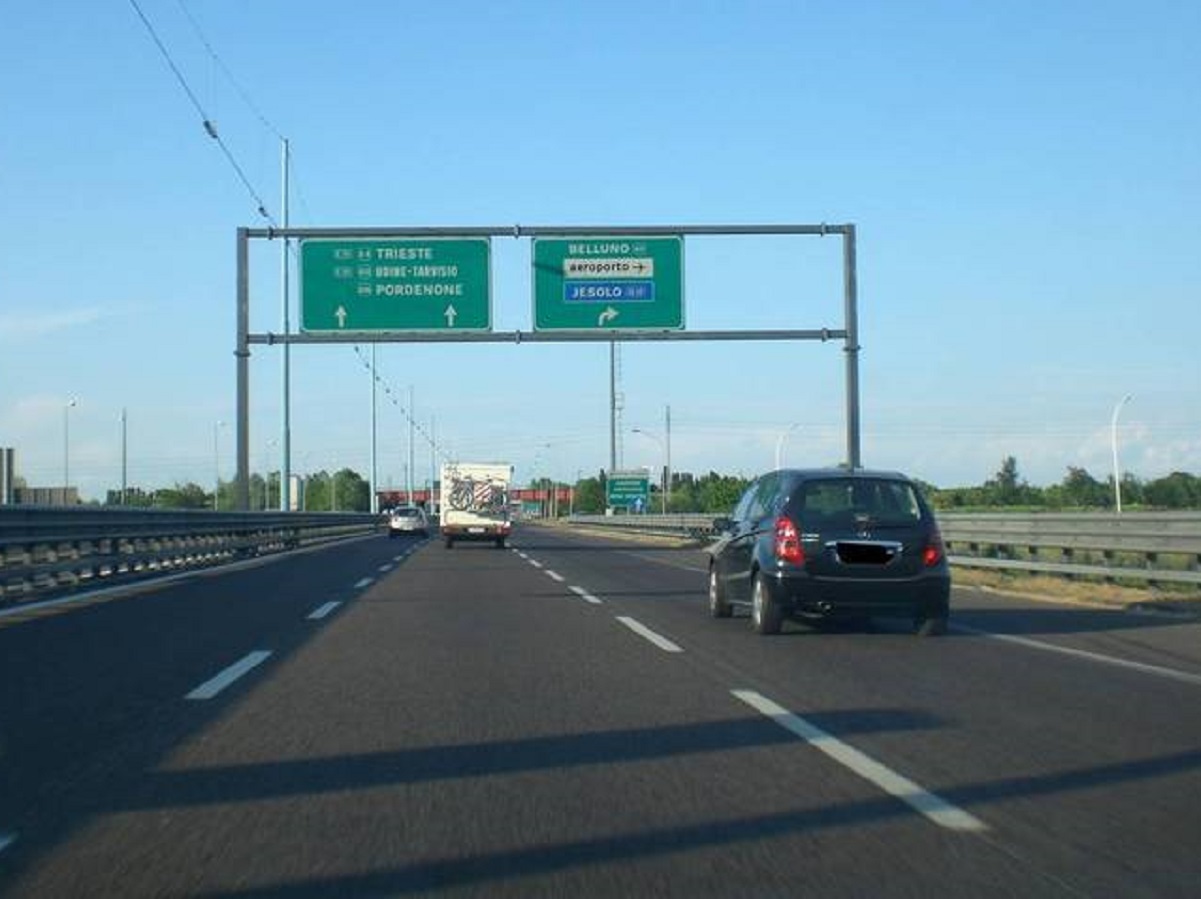 Limiti velocità autostrada