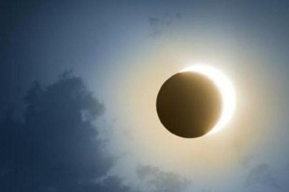 Eclissi solare parziale Italia 25 ottobre