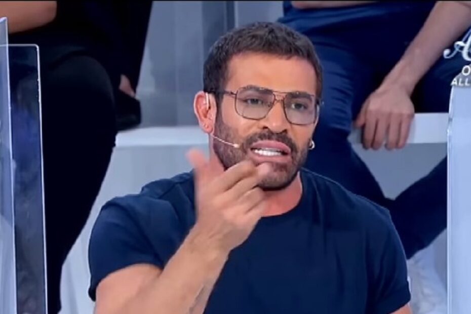 Uomini e Donne lite Gianni Sperti Alessandro Vicinanza
