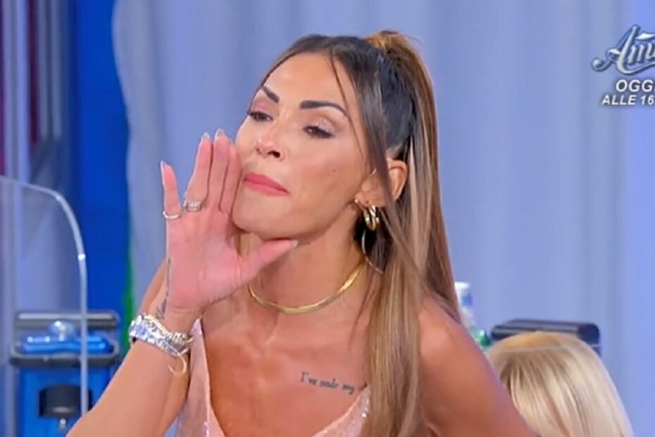Uomini e Donne Ida Platano perde testa