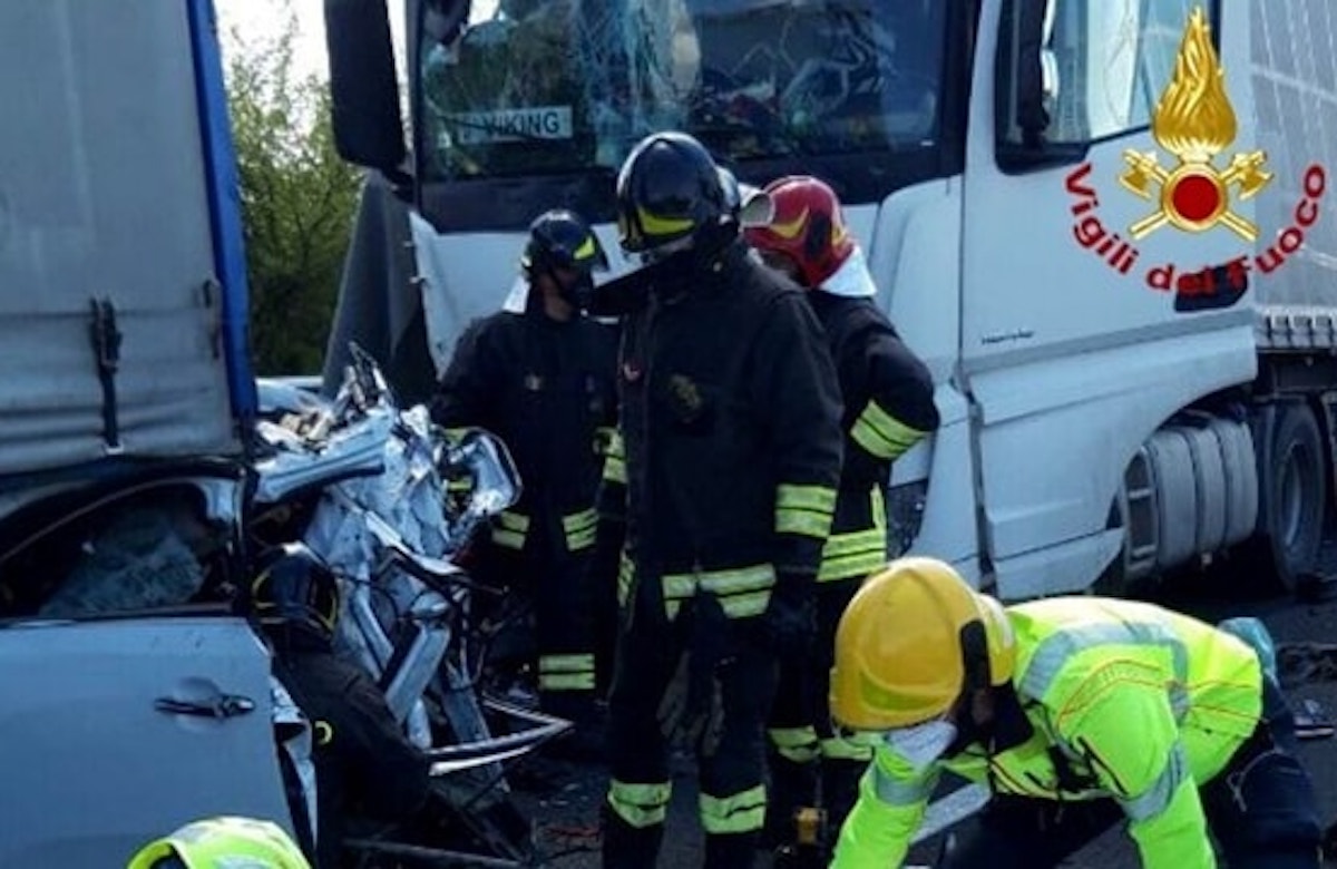 Incidente stradale sulla A4 morti san donà del piave