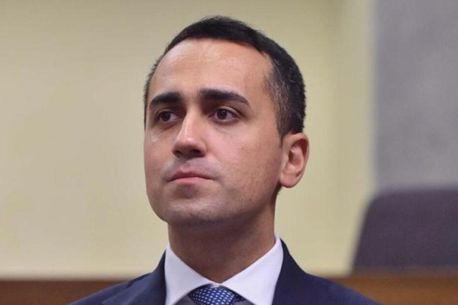 luigi di maio lascia impegno civico