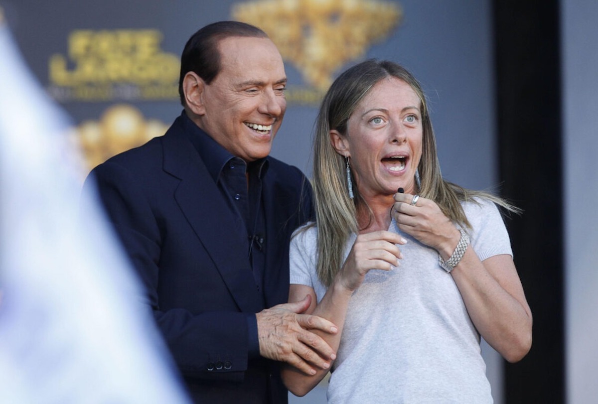 Meloni e Berlusconi scontro dichiarazioni del Cavaliere su putin