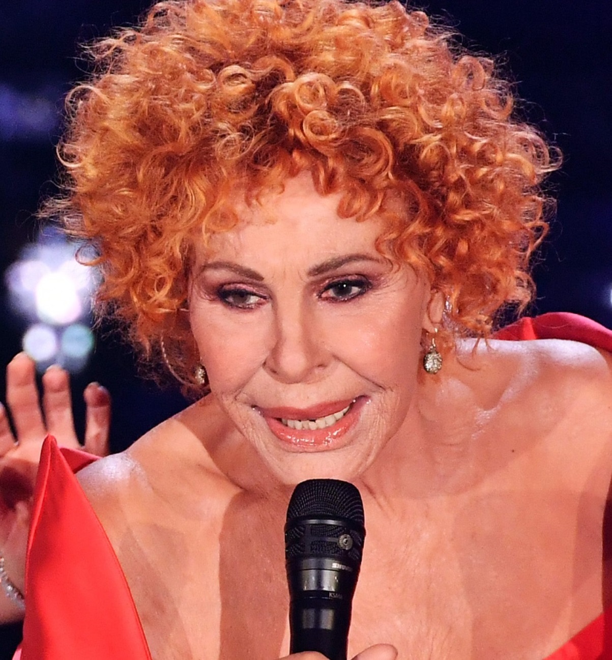 Ornella Vanoni tour rinviato 