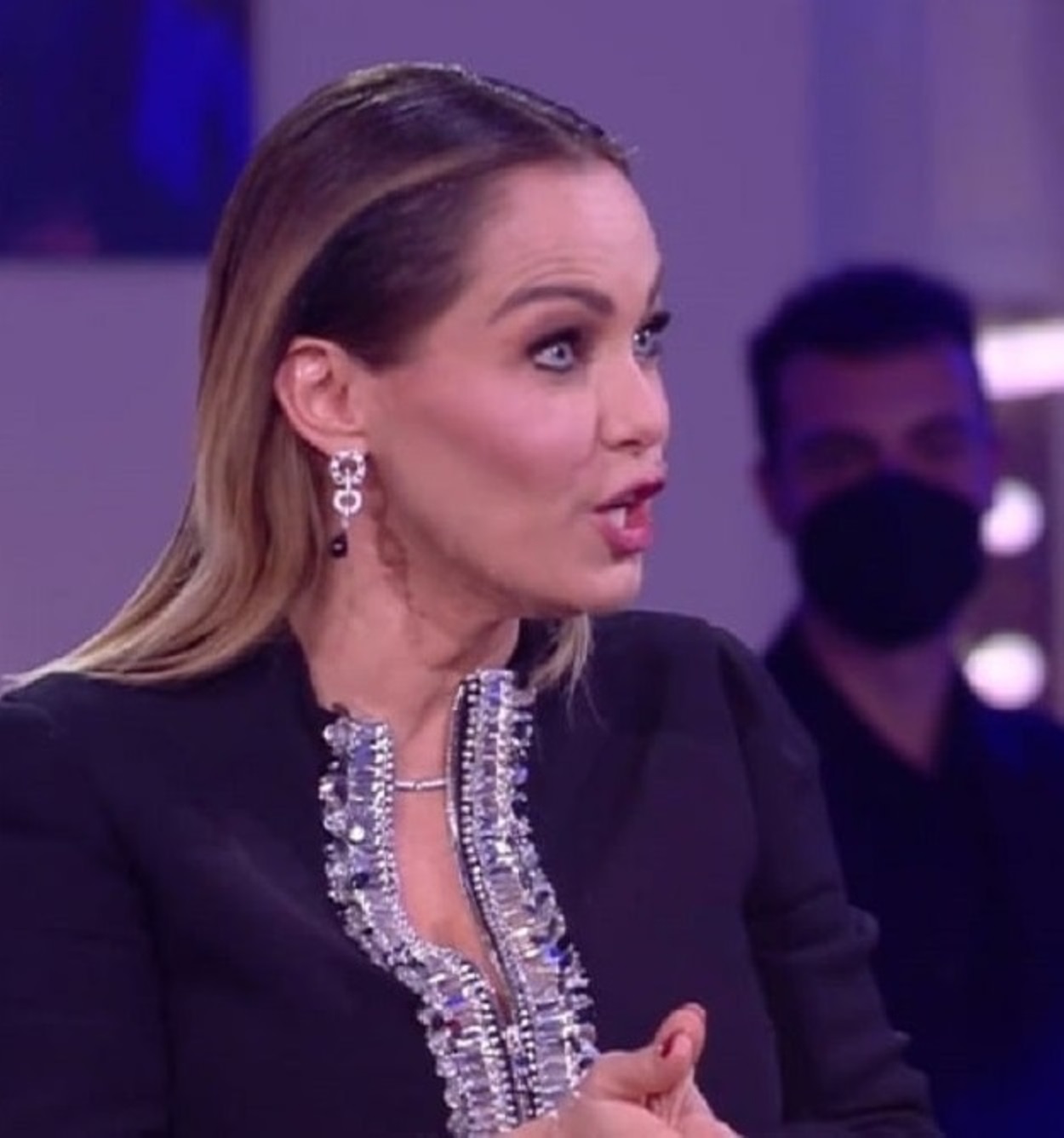 sara manfuso contro sonia bruganelli