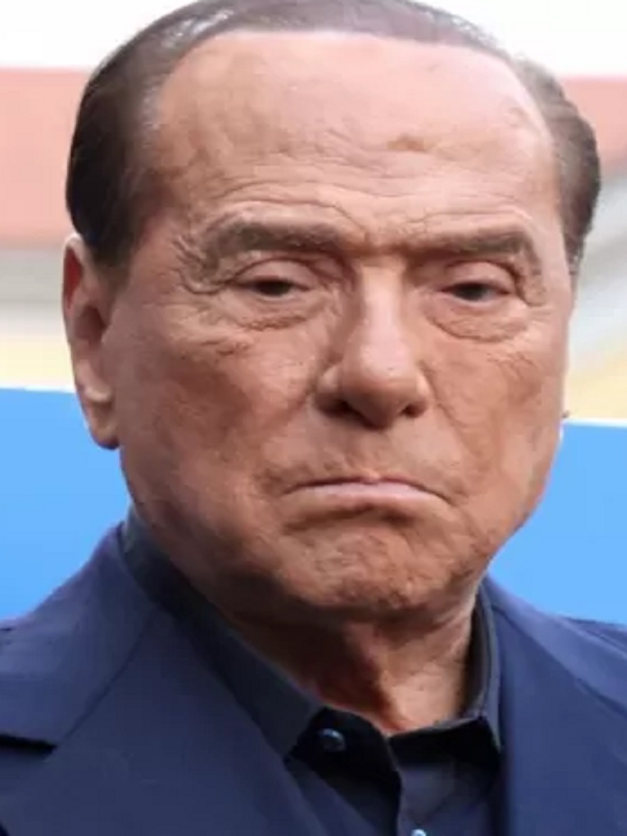 Silvio Berlusconi al processo Karima El Mahroug in aula di tribunale