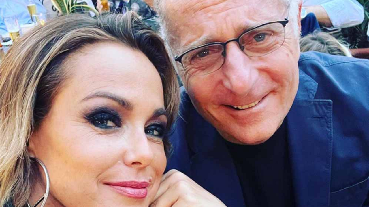 Paolo Bonolis Nonno Per La Seconda Volta Nato Sebastiano