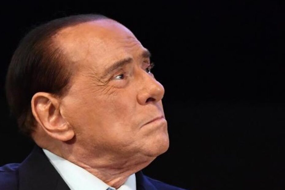Notti con Berlusconi escort condannate falsa testimonianza