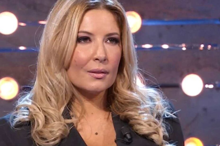 Selvaggia Lucarelli Attacco Moglie Matteo Viviani
