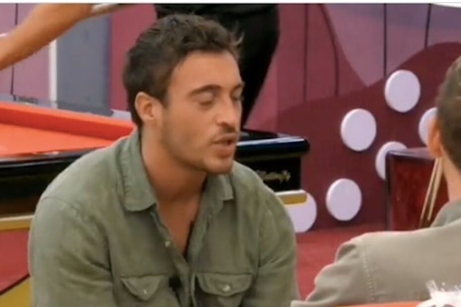 Antonino parla di Belen al GF Vip 7 lasciati