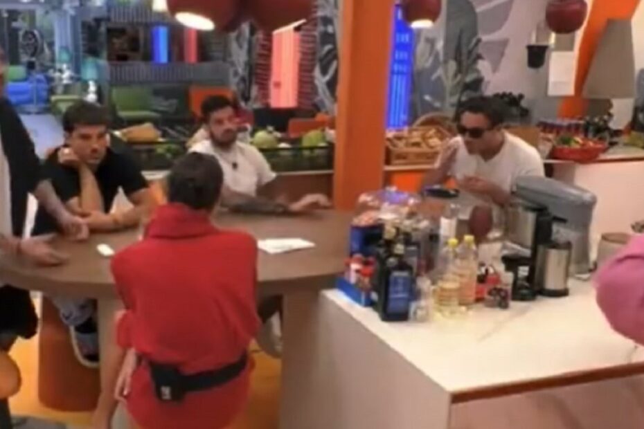 Edoardo Tavassi infrange il regolamento del GF Vip 7