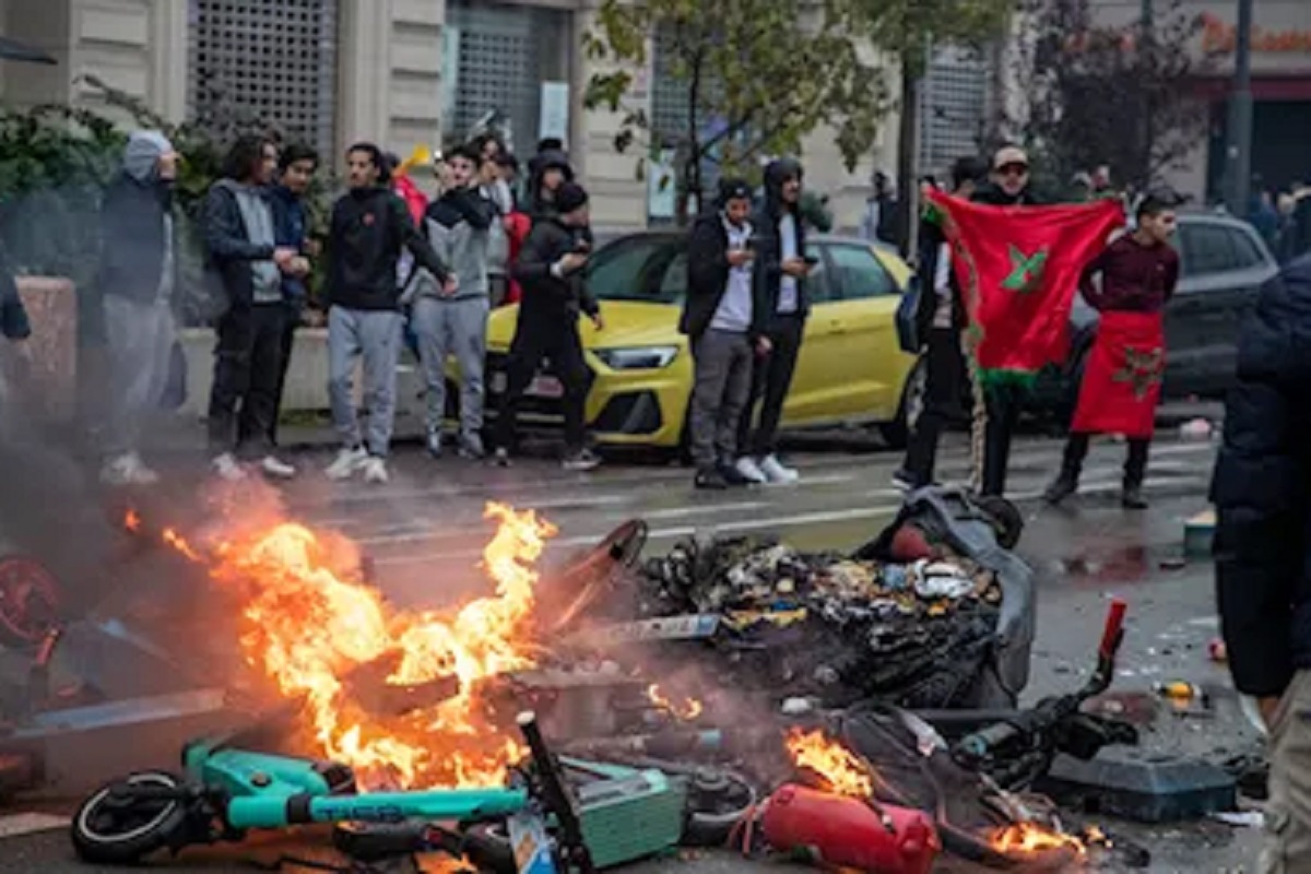 Guerriglia dopo la partita dei Mondiali Marocco Belgio