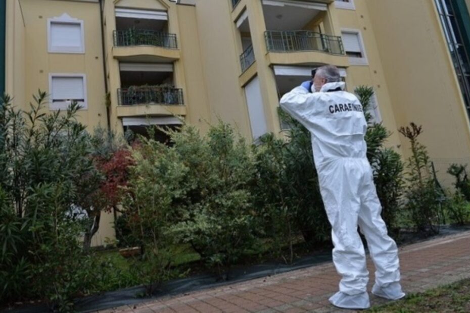 sgozza padre dorme divano vittorio veneto