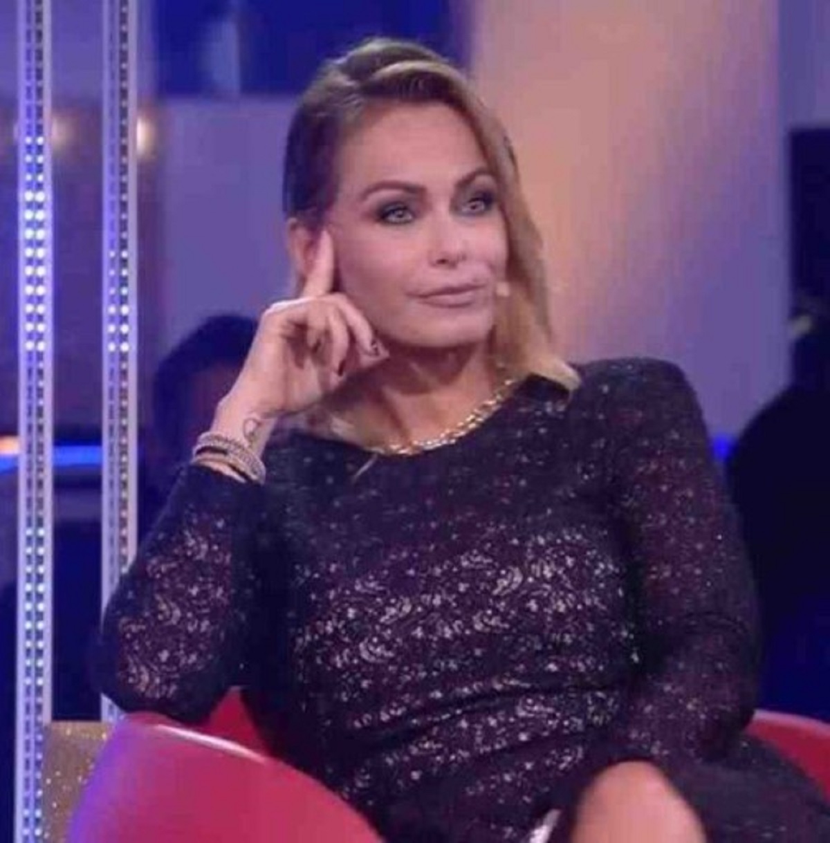 “Mi licenzio”. GF Vip 7, Sonia Bruganelli stanca degli insulti: sfuriata dopo la puntata