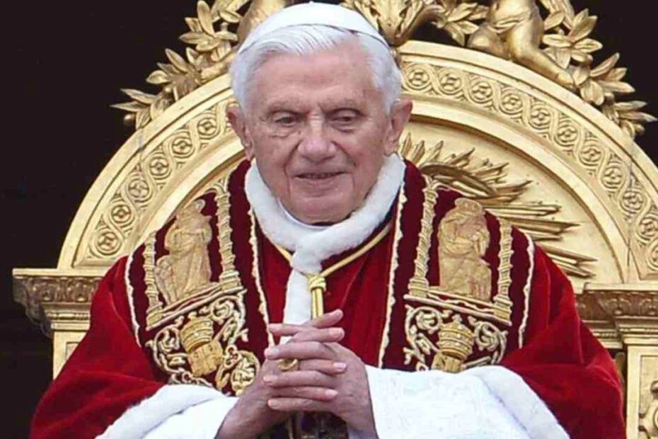 Papa Benedetto XVI Morto