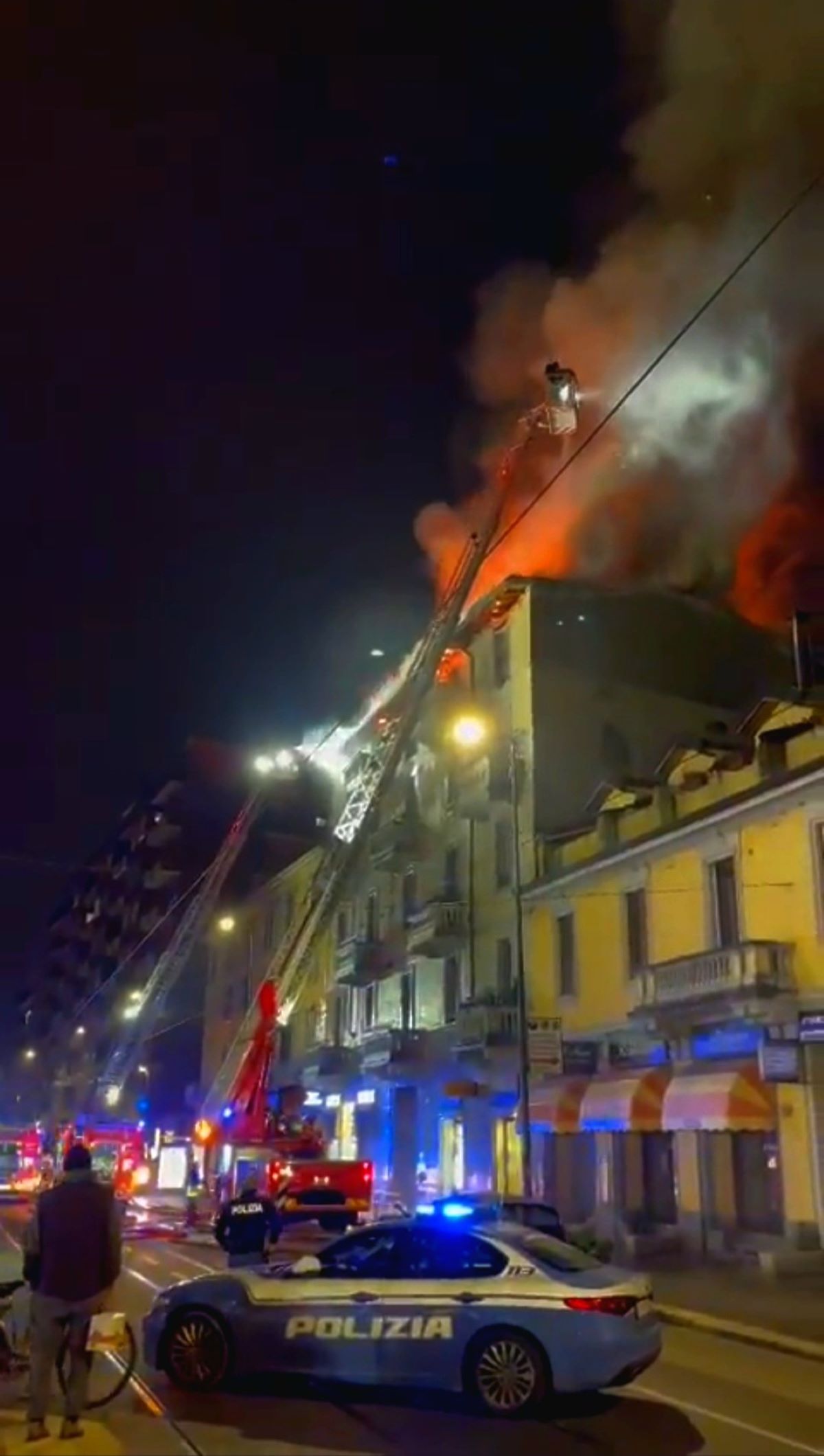 Milano Incendio Palazzo