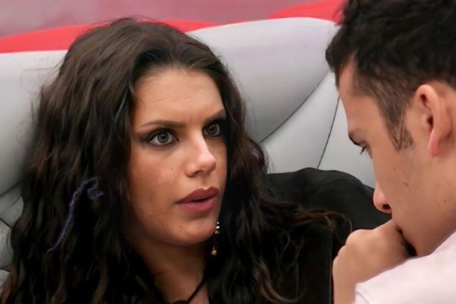 Bufera su Antonella Fioredelisi per le smorfie a Edoardo