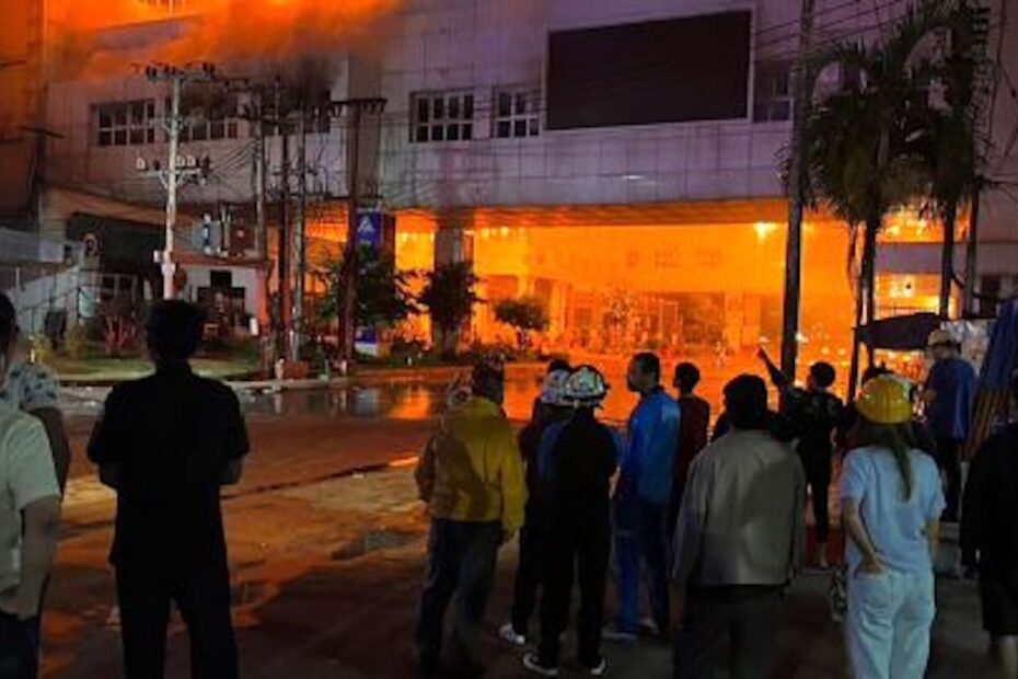 Incendio in un hotel in Cambogia: 10 morti e feriti
