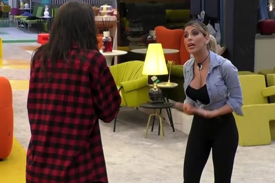 Oriana Marzoli contro Antonella Fiordelisi