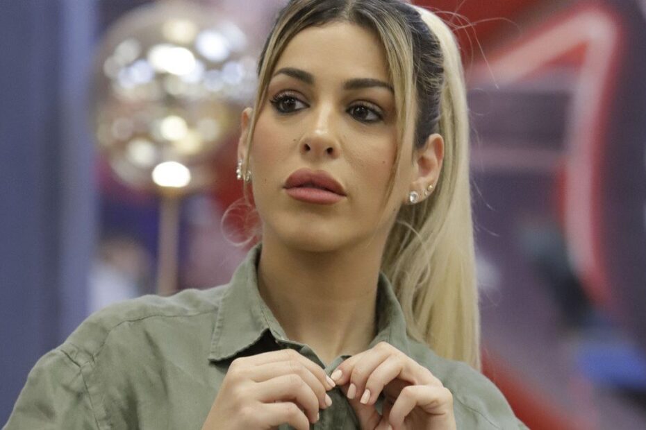Oriana Marzoli Non sono una zocc*** Antonino critiche