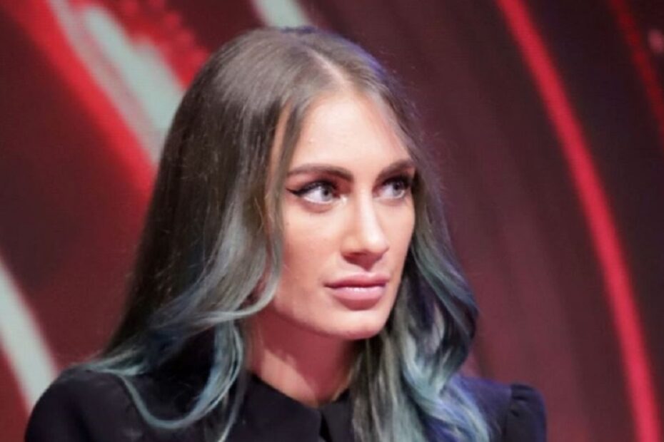 gf vip nikita pelizon denunciata