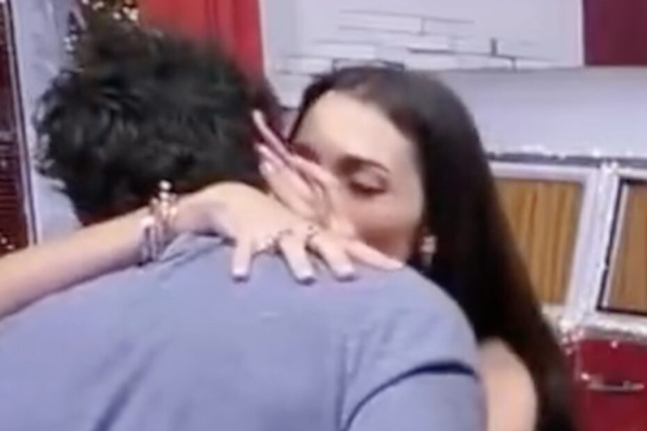 Giaele De Donà bacia Andrea Maestrelli al GF Vip