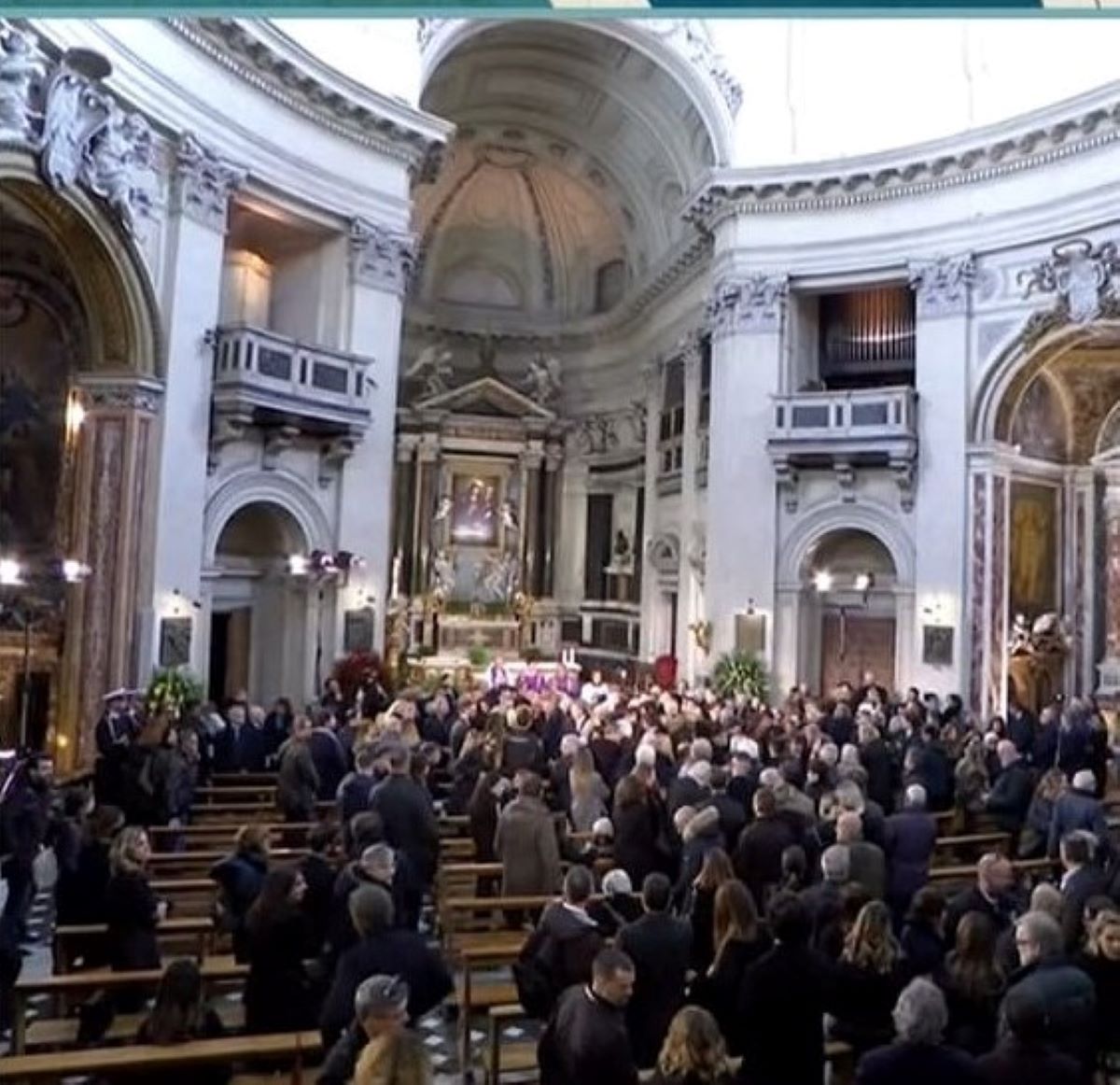 Funerali Maurizio Costanzo Assenza Antonella Clerici